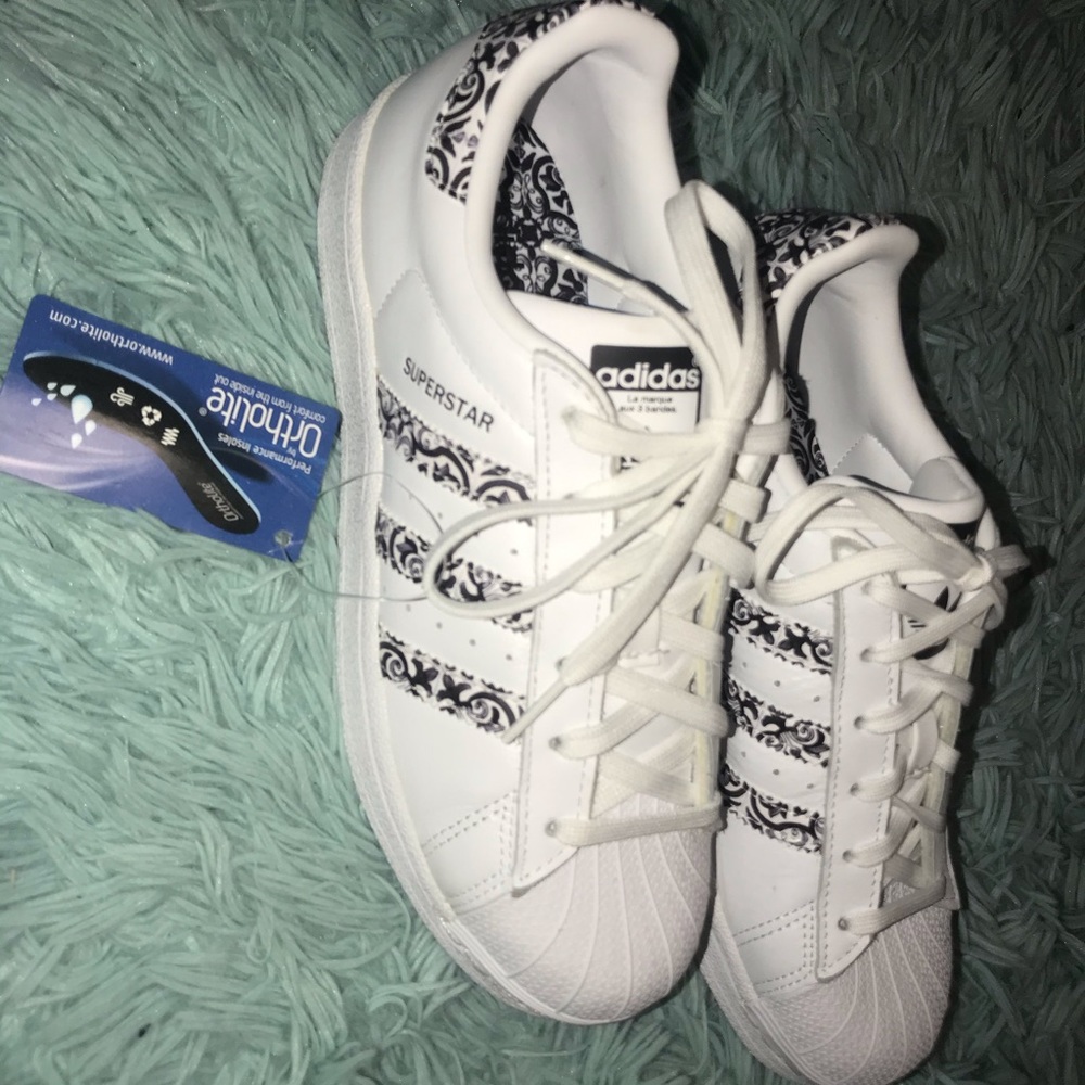 Adidas Superstar